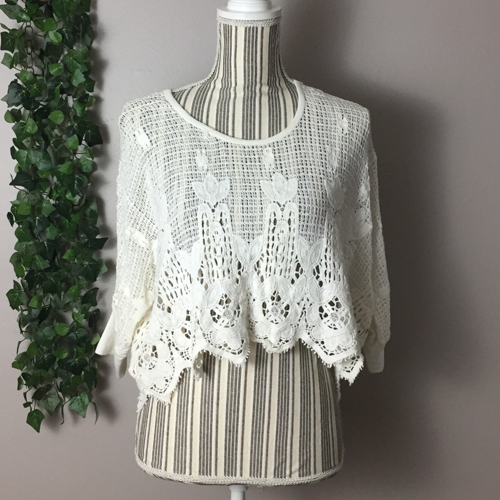 Crochet cream crop top sz M with sleeves